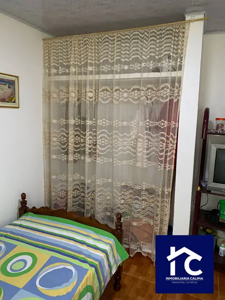 Casa Familiar con Aparta Estudio Independiente